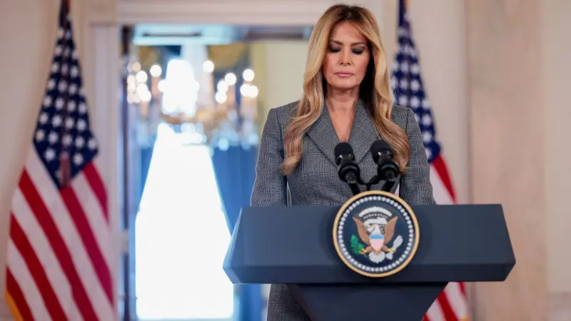 كيف أغضبت ميلانيا ترامب ضحايا جيفري إبستين؟