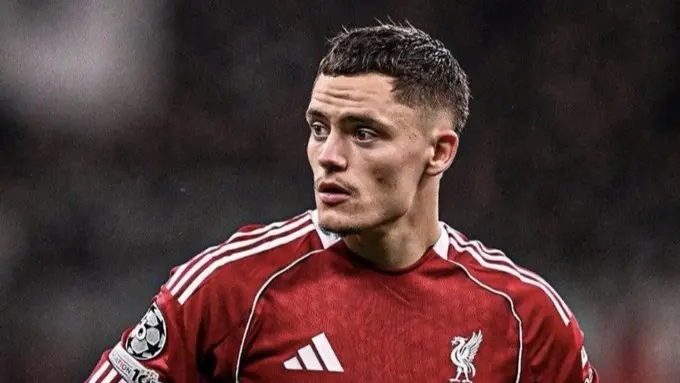 سلوت يكشف موقف فيرتز أمام ولفرهامبتون