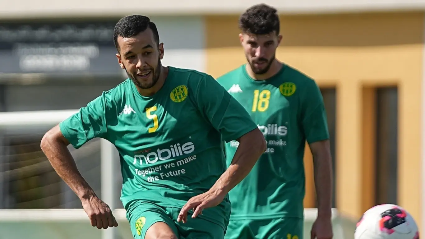 صدام كروي مثير يجمع بين شبيبة القبائل وشبيبة الأبيار بالدوري (إكس) صدام كروي مثير يجمع بين شبيبة القبائل وشبيبة الأبيار بالدوري (إكس)