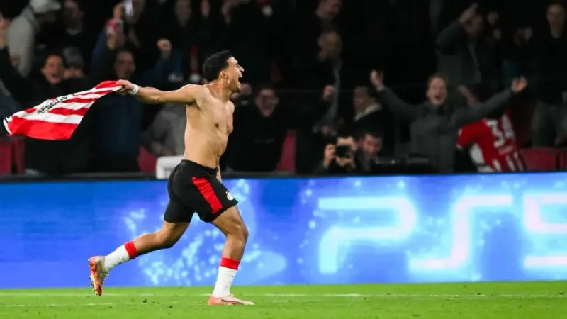 بعد أن سجل هدفا خرافيا ضد نابولي.. من هو المغربي صهيب دريوش نجم أيندهوفن؟