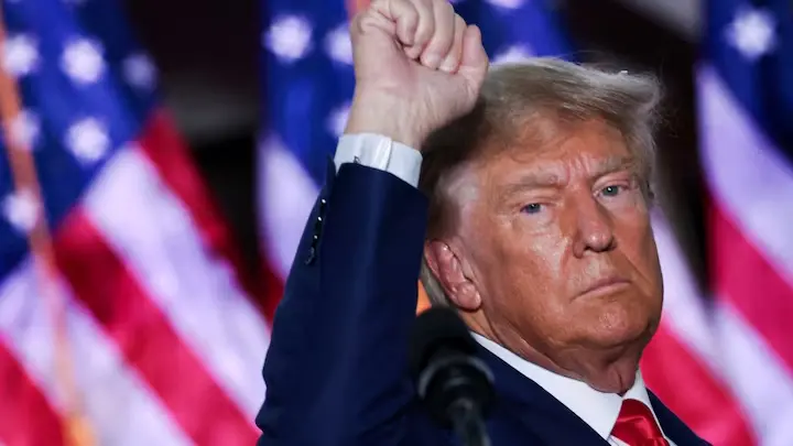 ترامب يُجري جولة آسيوية حافلة بالملفات التجارية