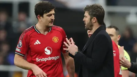 related_news_inside_blogsالدوري الإنجليزي - إيقاف هاري ماغواير وغرامة مالية بسبب إهانة الحكام