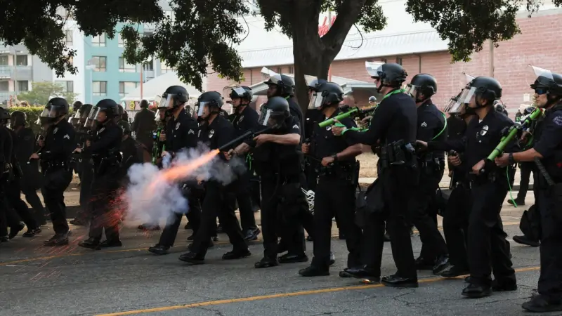 اتهامات بـ"الاستيلاء على السلطة".. كاليفورنيا تقاضي إدارة ترامب