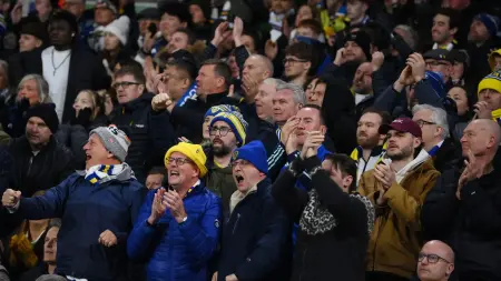 related_news_inside_blogsالدوري الإنجليزي - ليدز يدعو لاحترام توقف اللعب لإفطار الصائمين