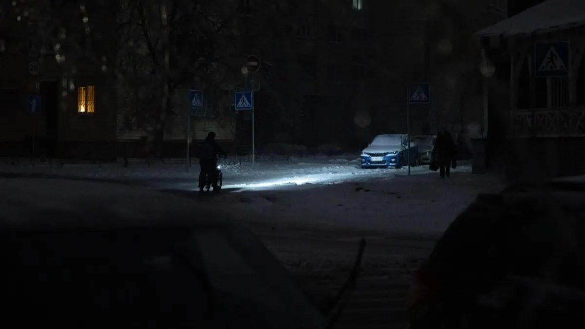 بعد القصف الروسي.. كييف تواجه الصقيع من دون تدفئة 