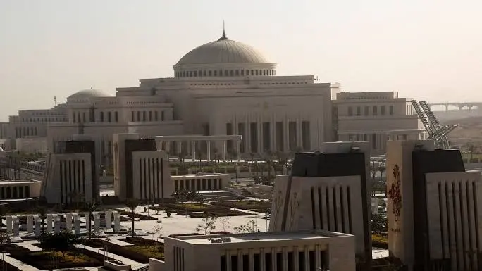 البرلمان المصري أجل حسم الدعم الدفاعي للسعودية (رويترز) البرلمان المصري أجل حسم الدعم الدفاعي للسعودية (رويترز)