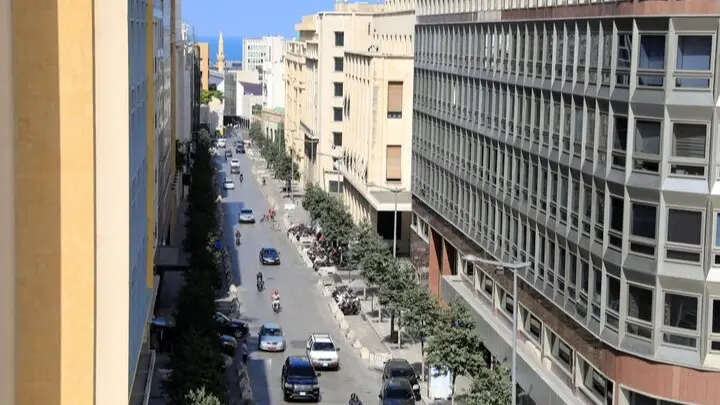 حقيقة زيادة رواتب موظفي القطاع العام في لبنان.. ماذا قالت وزارة المالية؟