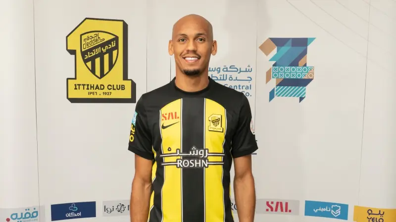 الاتحاد السعودي يعلن رسميا التعاقد مع نجم ليفربول
