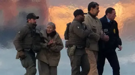 related_news_inside_blogsإصابة مادورو وزوجته خلال محاولة اعتقالهما