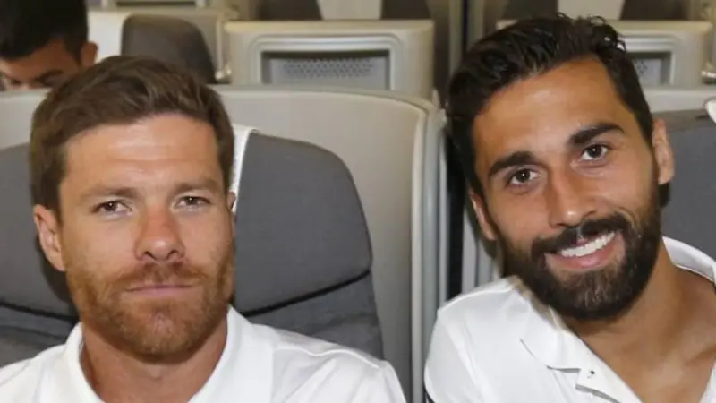 فيديو يثير الجدل.. هل تنبأ ألونسو بخلافة أربيلوا له؟