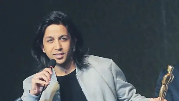 من هو والد هشام جمال؟ عائلة الفنان محط أنظار الجمهور