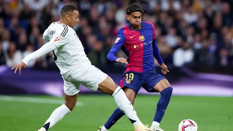 الدوري الإسباني - الريال يبتعد بالصدارة.. وبرشلونة يسقط في دوامة النتائج والإصابات