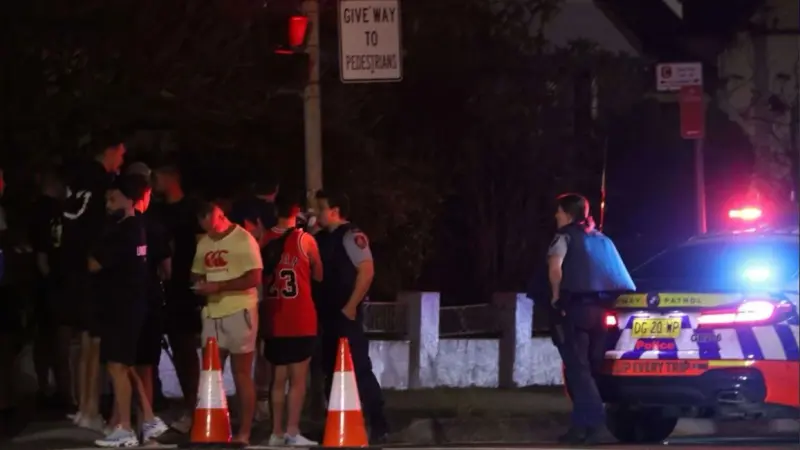 فيديو وصور - رعب في سيدني.. مسلح يفتح النار عشوائيا ويصيب 20 شخصا