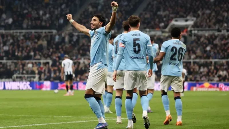 تشكيلة مانشستر سيتي اليوم أمام وست هام والغيابات.. موقف غوارديولا؟