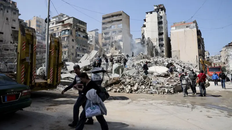 هلع وفزع.. طائرات إسرائيل تخرق جدار الصمت في بيروت