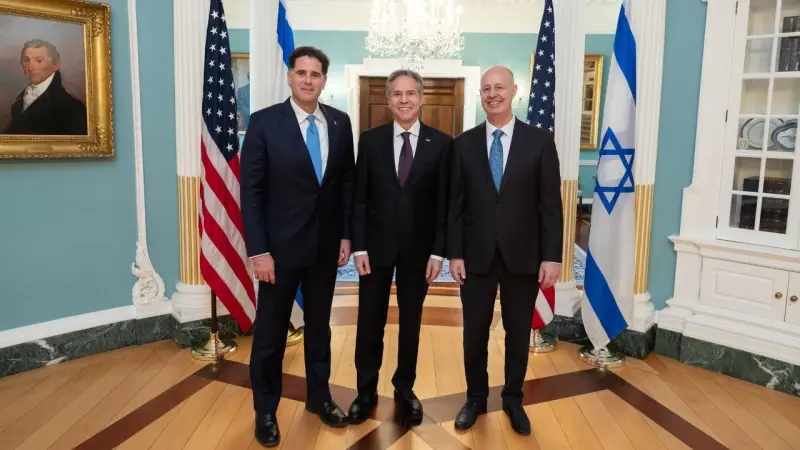 بلينكن يبحث مع مسؤولين إسرائيليين وقف النار في غزة والتوصل لحلّ مع "حزب الله"