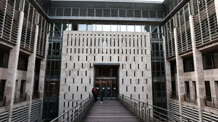 related_news_inside_blogsبالتنويم المغناطيسي.. فرنسا تحاكم مدرب رقص متهم باغتصاب 14 امرأة