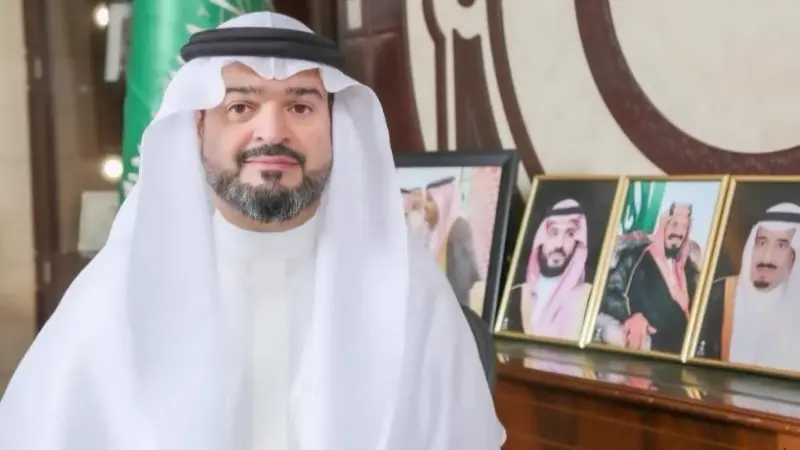 من هو إحسان بن عباس بافقيه أمين محافظة جدة الجديد؟