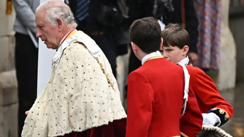 تشارلز الثالث يؤدي القسم ملكا لبريطانيا