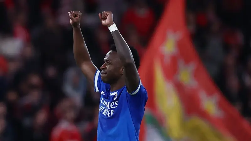 بيان رسمي من البرازيل.. وأول تعليق من فينيسيوس جونيور على واقعة الإساءة العنصرية