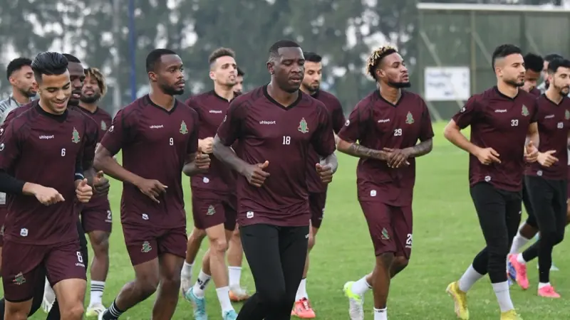 القنوات الناقلة لمباراة الجيش الملكي اليوم ضد صن داونز في دوري أبطال إفريقيا مع الموعد والتشكيلة