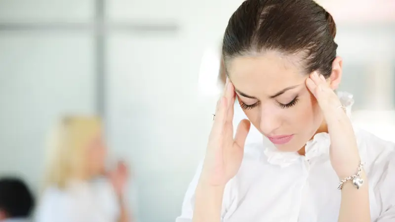 هل يسبب التوتر والضغط النفسي سكتة دماغية؟