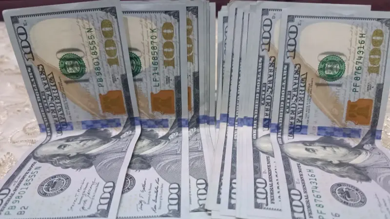 سعر الدولار في العراق مقابل الدينار العراقي اليوم الخميس 19/3/2026.. تماسك "الأخضر"