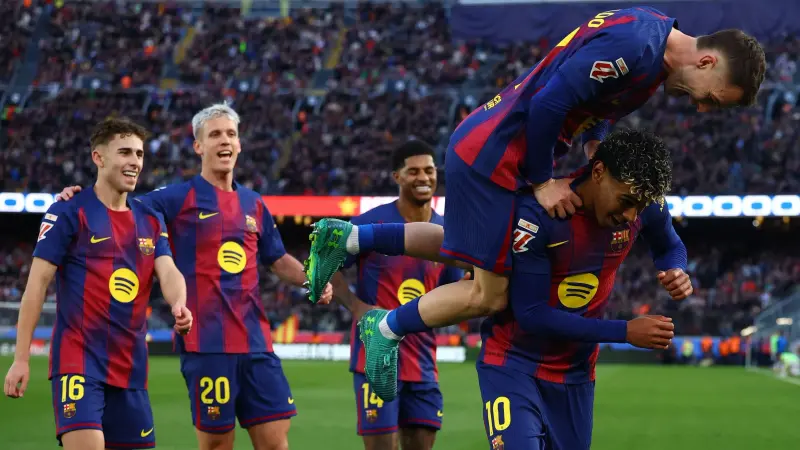 القنوات الناقلة لمباراة برشلونة ضد فياريال اليوم في الدوري الإسباني مع الموعد