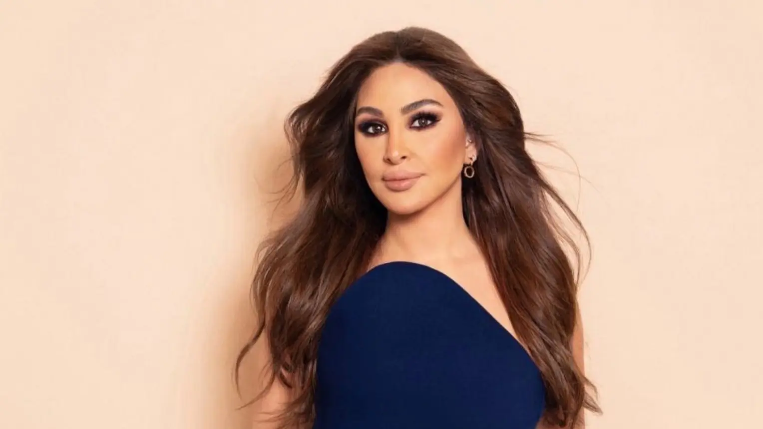 إليسا تكشف عن اسم ألبومها الجديد وتوضح سر اختياره (إكس) إليسا تكشف عن اسم ألبومها الجديد وتوضح سر اختياره (إكس)