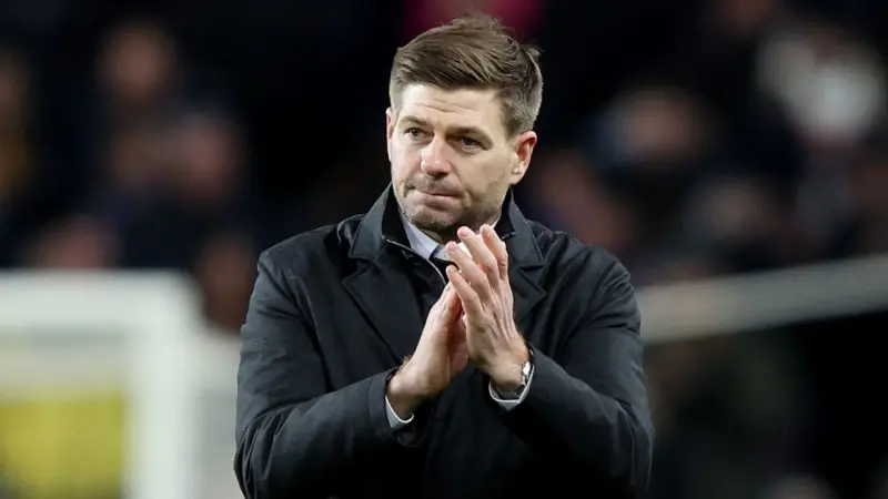 الاتفاق السعودي يتعاقد مع ستيفن جيرارد.. إليكم توقيت الإعلان الرسمي