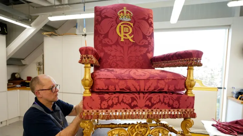 تعود لأكثر من 700 عام.. كراسٍ تاريخية في مراسم تتويج الملك تشارلز