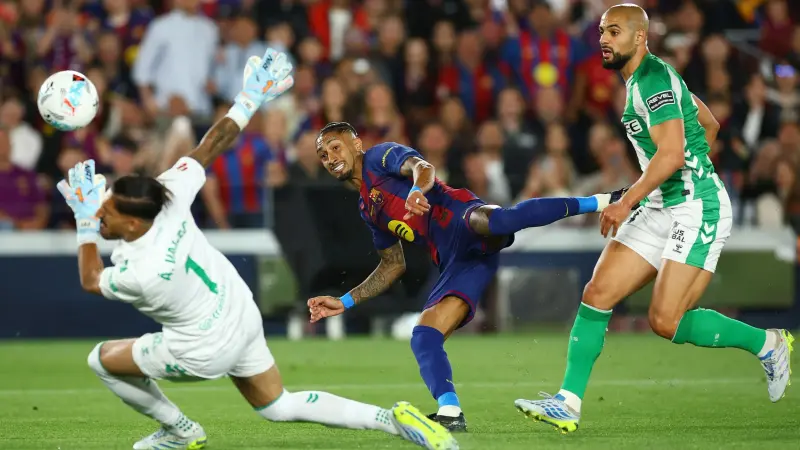 كأس العالم 2026 - رافينيا يأمل في ردّ الجميل لأنشيلوتي عمّا حرمه منه مع برشلونة
