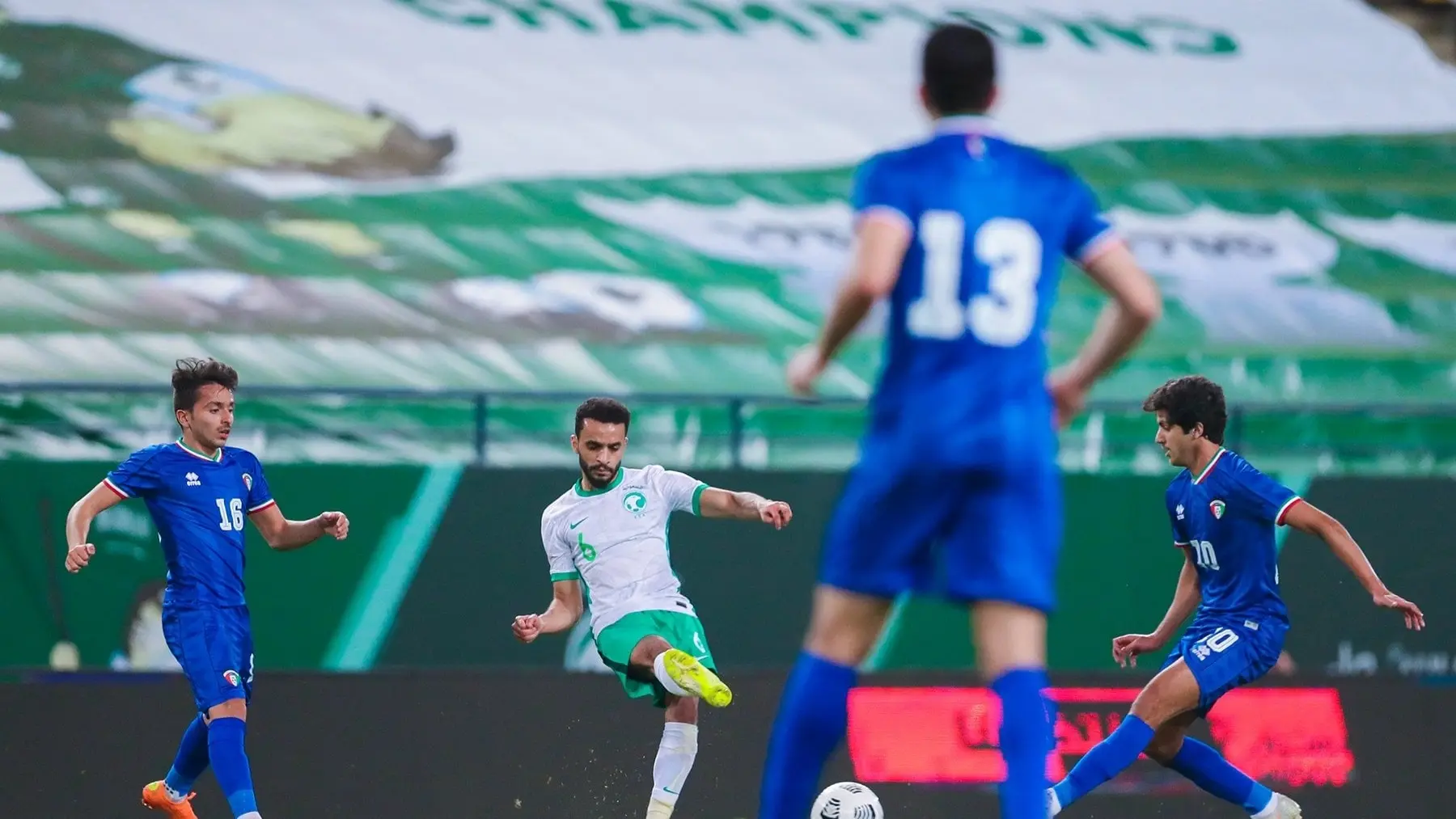 (إكس) المنتخب السعودي يستضيف نظيره الكويتي وعينه على نقاط البداية كاملة (إكس) المنتخب السعودي يستضيف نظيره الكويتي وعينه على نقاط البداية كاملة