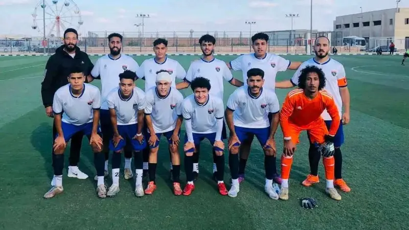 السلطات المصرية تُحقق بوفاة لاعب كرة قدم في مباراة خماسية