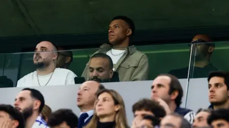 related_news_inside_blogsكيليان مبابي يدعم نادي كان بضخ مالي جديد