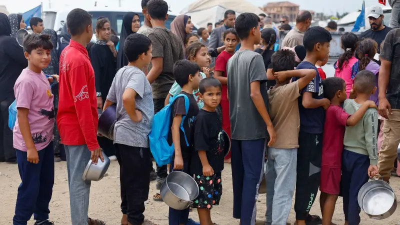 وقف المساعدات لنصف مليون غزيّ بسبب نقص التمويل