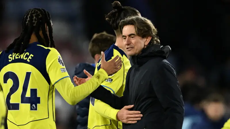 نجما فريق توتنهام يتعرضان لحادث سير صادم.. ما التفاصيل؟