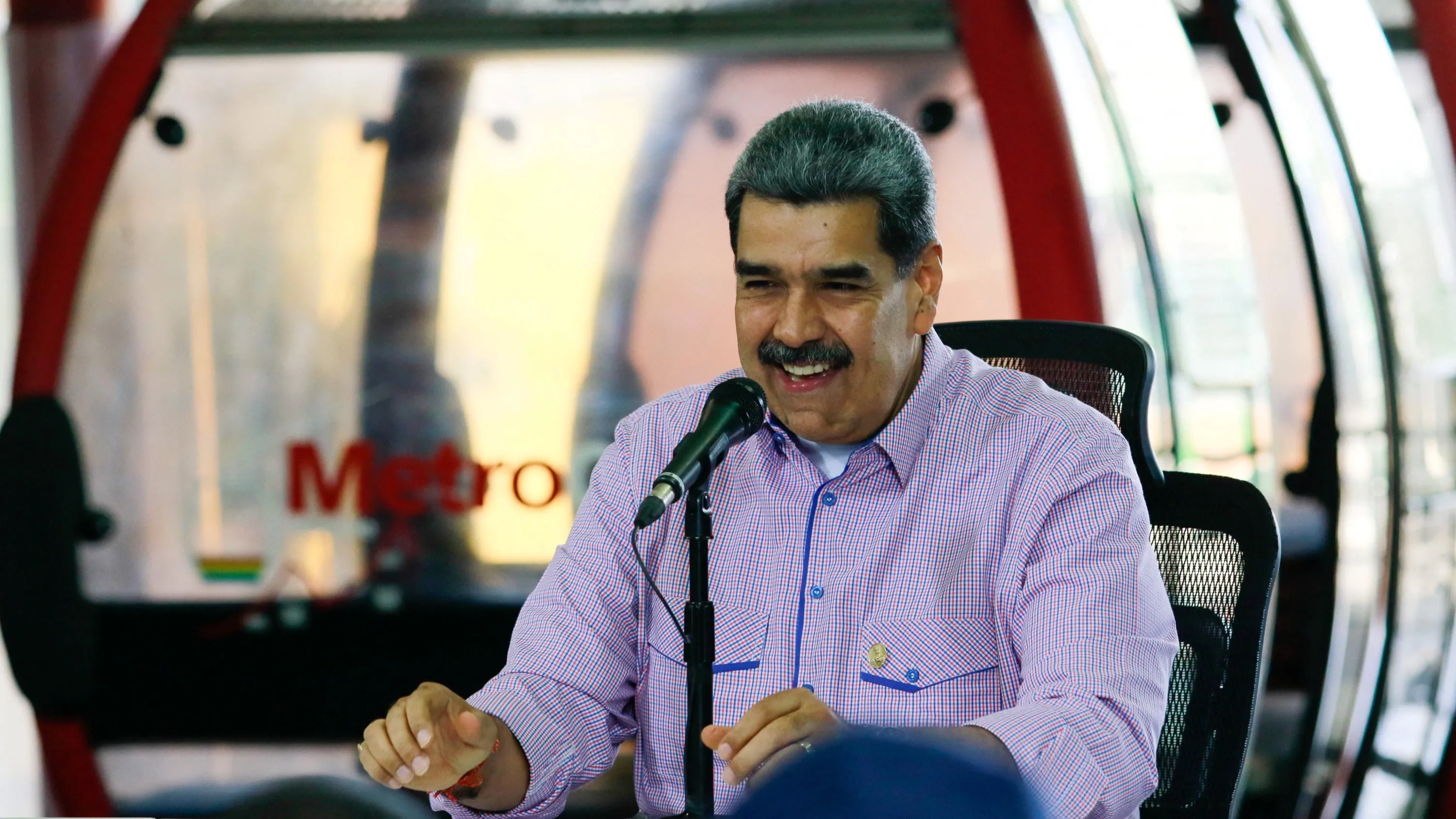 أميركا تفرض عقوبات على عائلة مادورو ومقربين منه 