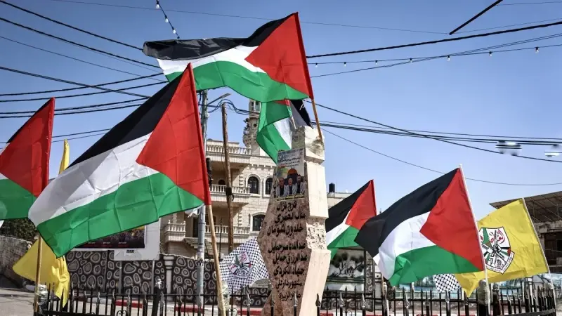 قرار جديد من السلطة الفلسطينية بشأن الرواتب المتأخرة للموظفين