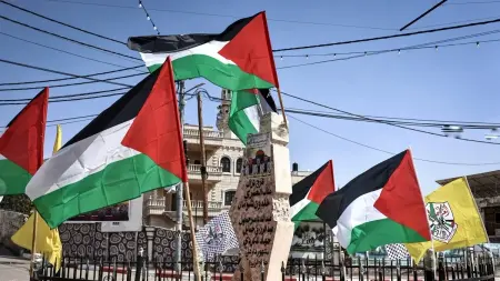 related_news_inside_blogsقرار جديد من السلطة الفلسطينية بشأن الرواتب المتأخرة للموظفين