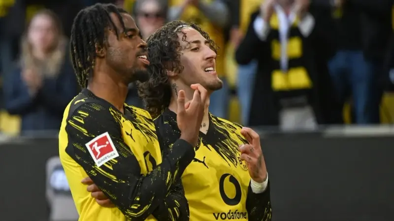 الدوري الألماني - بوروسيا دورتموند يتأهل رسميا إلى دوري أبطال أوروبا بعد اكتساح فرايبورغ