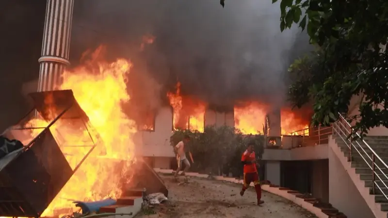 صور - حظر تجوال ونشر الجيش.. ماذا يحدث في نيبال
