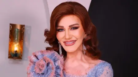من باريس إلى قرطاج.. ميادة الحناوي تتألق بتصميم "امرأة النور" لمنال عجاج