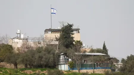 related_news_inside_blogsأستراليا تطلب من أسر دبلوماسييها مغادرة إسرائيل ولبنان