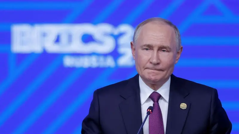 الكرملين يردّ على تهديد ترامب بفرض رسوم جمركية على بريكس