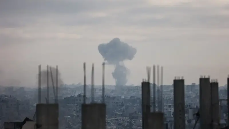 إسرائيل تعلن استهداف موقع لتخزين الأسلحة في غزة