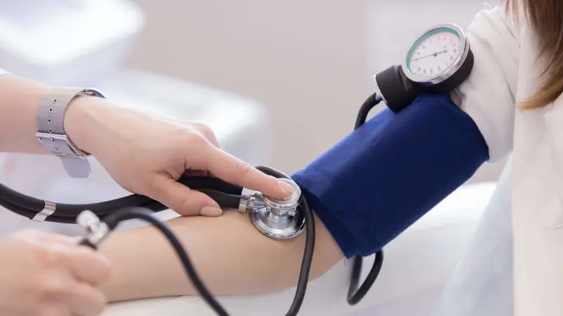 3 عادات نفسية قد تساعد على خفض ضغط الدم.. تعرف إليها