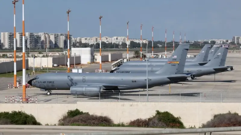 مسيّرات إيرانية تستهدف خزانات الوقود بمطار بن غوريون في إسرائيل