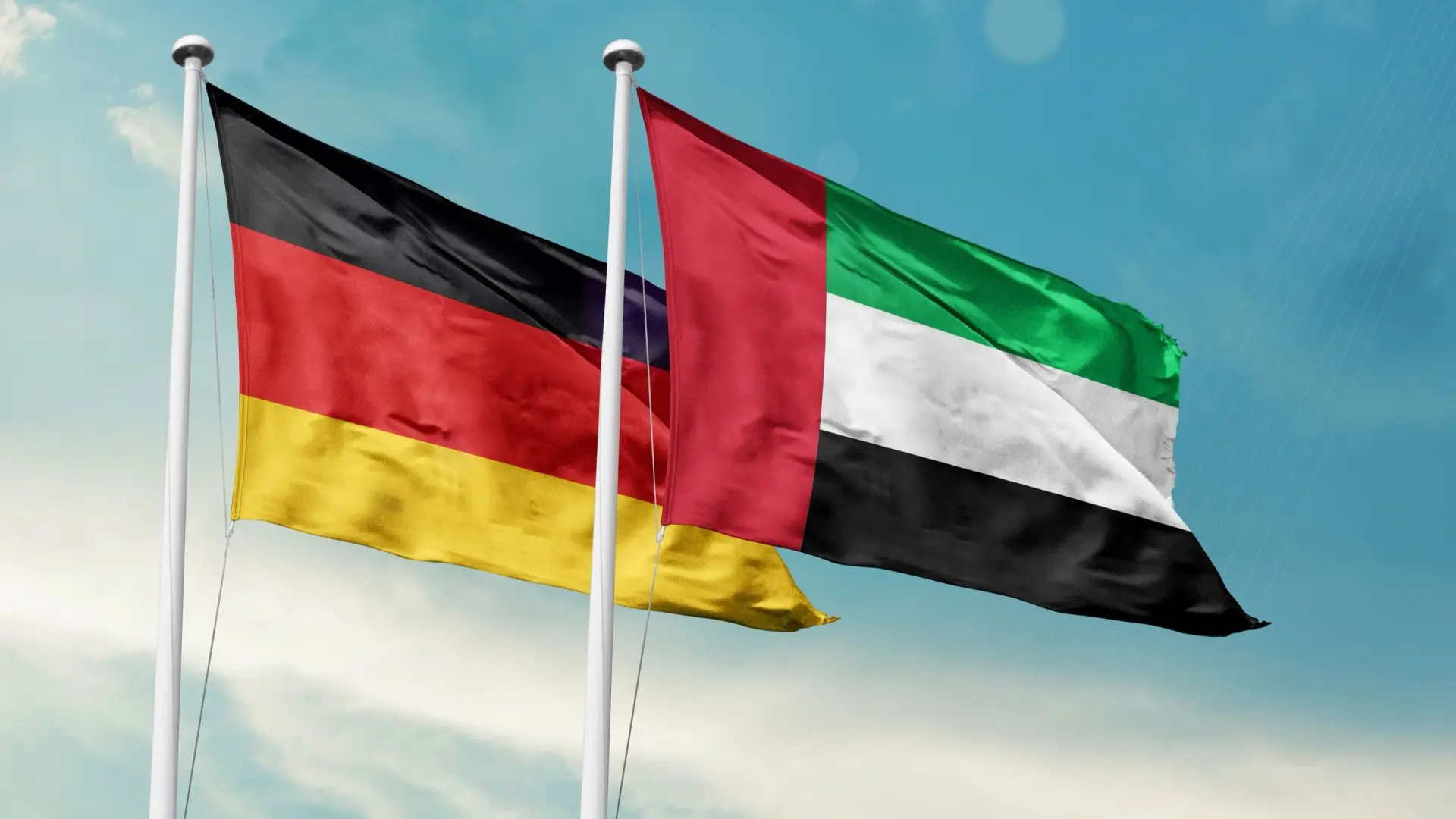 الاستثمار في عدد من القطاعات التي تمثل أولوية تنموية وإستراتيجية للبلدين (وام) الاستثمار في عدد من القطاعات التي تمثل أولوية تنموية وإستراتيجية للبلدين (وام)