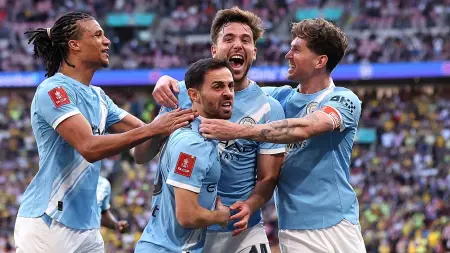 related_news_inside_blogsغوارديولا يمنح لاعبي مانشستر سيتي راحة استثنائية لإنقاذ الموسم